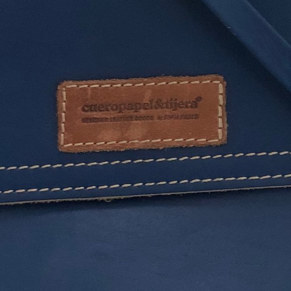 Small Purse - Picture 2 of 2